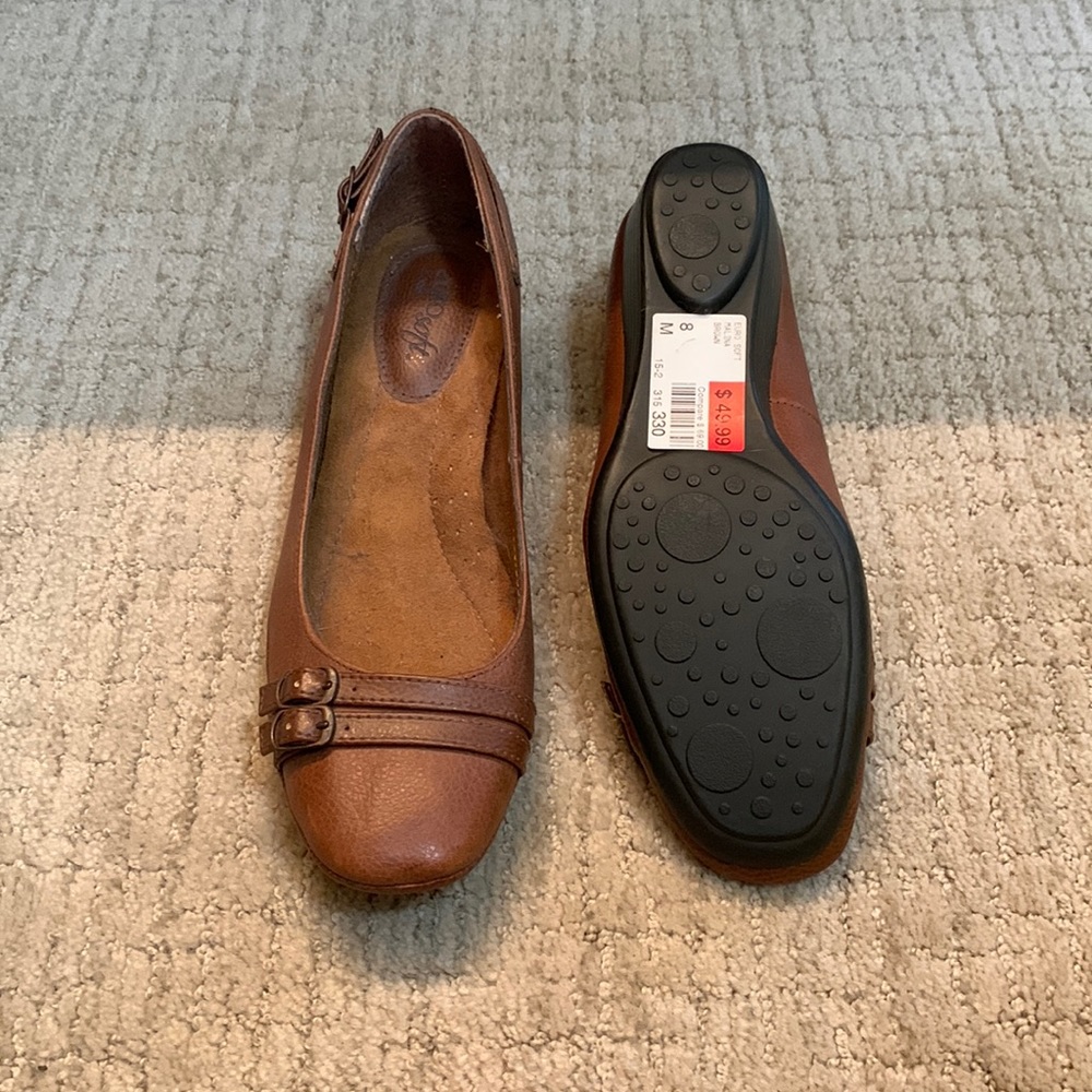 Brand new size 8 euro soft wedges and brown leather